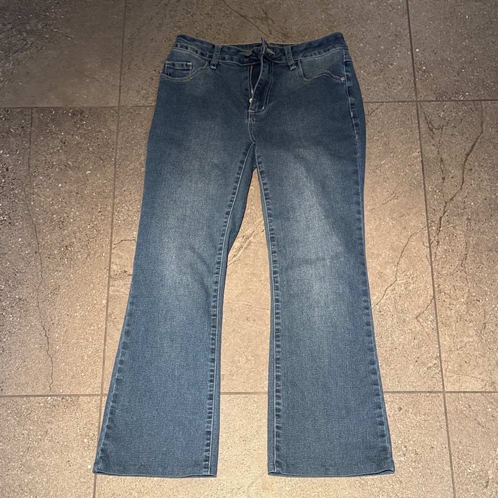 Classic Women’s Blue Bootcut/flare Jeans for petite